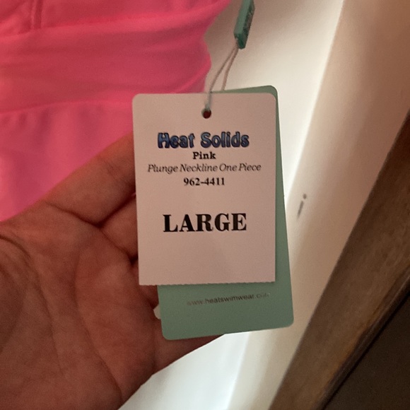 Hot Pink Plunge suit - Picture 5 of 5